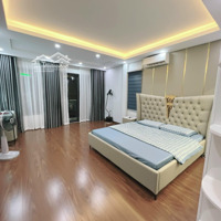 Trường Lâm Gần Viện Đức Giang - Diện Tích 65M 5Tầng Thang Máy - Ô Tô Tránh Nhau Chỉ 11Tỷ8.