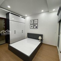 Cho Thuê Căn Góc Căn Hộ 105M2, 3 Ngủ 2 Vệ Sinh Chung Cư Phùng Khoang Giá Tốt