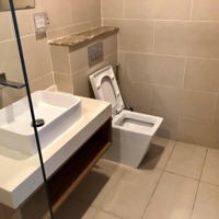 Bán Gấp Căn Hộ Rivera Park,Quận 10.Căn Góc 88M2 2 Phòng Ngủ- 2 Vệ Sinh Giá: 5,15 Tỷ Liên Hệ: 0908569794 (Pkd Riverra)