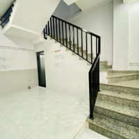 Bán Gấp Căn Nhà Đường Đỗ Tấn Phong, Phường 17, Quận Phú Nhuận 56M2 Giá Bán 2Tỷ 650 Triệu Mềm Liên Hệ: 0766372521