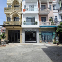 Nhà Phố Rẻ Nhất Khu: 3Tỷ550 61M2 Nhà 1 Trệt 2 Lầu Đầy Đủ Nội Thất Kdc Gần Ngã Tư Miếu Ông Cù
