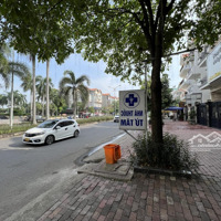 Cho Thuê Nhà Biệt Thự Kinh Doanh Kdc Himlam Quận 7 Dt: 7.5X20M Có Tm Giá: 70 Triệu Liên Hệ: 0908935765