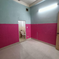 Cho Thuê Gấp Nhà Trọ Ở Đường Vườn Lài, Phú Thọ Hòa, Tân Phú, 2,3 Triệu, 18 M2