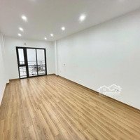 Bán Nhà Phố Kim Mãdiện Tích35M2 5 Tầng Giá Bán 7,8 Tỷ - Nhà Mới Cách Mặt Phố 60M Lh E.trường 0985342385