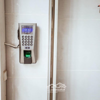Ktx Thang Máy Tại Trung Tâm Quận 10, Cách 5P Qua Sư Vạn Hạnh, Trường Bách Khoa, 3/2, Giá Bán 1 Triệu 3