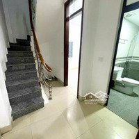 Bán Nhà Phố Gia Quất Long Biên 41M- 4 Tầng 4,6 Tỷ - Mặt Tiền Rộng