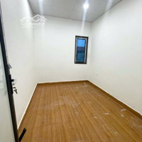 Bán Nhà Phố Gia Quất Long Biên 41M- 4 Tầng 4,6 Tỷ - Mặt Tiền Rộng