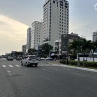 TÒA NHÀ 4 TẦNG CĂN HỘ- PHẠM VĂN ĐỒNG- DT ĐẤT 120M2- GỒM 11 PHÒNG CĂN HỘ- FULL PHÁP LÝ.