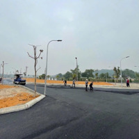 Hiếm Mảnh Đất View Hồ Sổ Hà Nội, Ngay Cổng Trường Đại Học Quốc Gia Hà Nội Giá Mềm