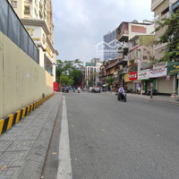 Bán Nhà Mặt Phố Ngọc Khánh - Ba Đình - Kinh Doanh Sầm Uất - Vỉa Hè Đá Bóng - Giá Chỉ 30 Tỷ.