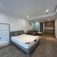 Chính Chủ Cho Thuê Chung Cư Mini 45M2 Full Đồ Phố Hồng Tiến Giá Bán 7 Triệu, Oto Đỗ Cửa. Liên Hệ: 0916393862