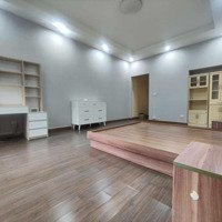 Kim Mã Ba Đình - Ô Tô Đỗ Cửa - Sân Rộng - Nguyên Căn - Full Đồ - Gia Đình, Vừa Ở Vừa Kd, Làm Vp