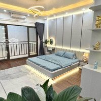 Bán Nhà Tập Thể Vạn Bảo Ngay Đội Cấn, 2 Ngủ, 2 Thoáng, Nhà Đẹp, Ở Ngay, Ô Tô Đỗ Cửa, Sân Chơi Rộng