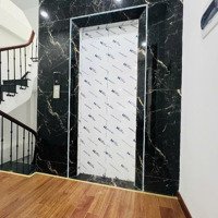 Nhà Xây Mới- 6 Tầng Thang Máy- Full Nội Thất Xịn- Ô Tô Đỗ Cửa- Ngõ Thông Thoáng