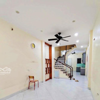 Siêu Phẩm Phố Thái Hà 50M2 , 5 Tầng Có Đầy Đủ Nội Thất Theo Thiết Kế Erowindow Cao Cấp.