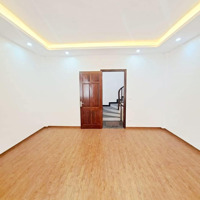 Bán Nhà Dương Văn Bé Mới Koong, Diện Tích Rộng Ở Sướng, Một Ngoặt Ra Phố, 45M2X 5 Tầng, 6.9 Tỷ