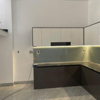 Chính Chủ Gửi Bán Nhà Xây Mới 80M2 - Ngay Cây Xăng Đức Hưng - Đồng Khởi