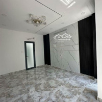 Cần Tiền Bán Nhà Trần Bình Trọng Phường 1 Quận 5, Giá Bán 2Tỷ7, 75M2, Sổ Sẵn, Liên Hệ: 0896465262