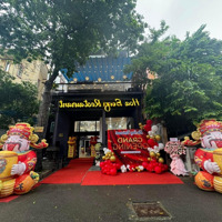 Cho Thuê Nhà Phố Trung Hoà, Diện Tích 150M2 X 5 Tầng, Mặt Tiền 6M