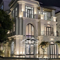 Siêu Phẩm Biệt Thự Góc 2 Mặt Tiền Cần Cho Thuê(Boutique Villas)-Manhattan Vinhomes Grand Park Q9