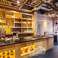 Siêu Hiếm : Cho Thuê Mặt Bằng Kinh Doanh Phố Vũ Phạm Hàm ,Diện Tích140M X 4 Tầngmặt Tiền6,3M . 0962.582.225