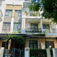 Bán Biệt Thự Verosa Park, 15 Tỷ, 102M2, 4 Phòng Ngủ 5 Vệ Sinh Q9, Hcm