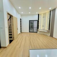 Nhà mới phố Dương Văn Bé, Hai Bà Trưng  cần bán gấp, 5 tầng 41m2 giá 6.9 tỷ