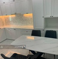 Chính Chủ Bán Nhanh Nhà Hẻm 1/ Hoà Bình, P5, Q11 Giá Bán 1Ty900 - 34M2 Có Hợp Đồng Thuê 10 Triệu/Tháng