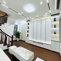 Bán Nhà Vũ Trọng Phụng, Thanh Xuân, 5 Tầng, 6 Tỷ, Thoáng, Nội Thất Đẹp, Hiện Đại, Tiện Kinh Doanh
