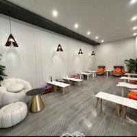 Cho Thuê Nhà Mặt Tiền Ngang 5M, Vị Trí Đắc Địa 9 Công Trường Lam Sơn, Quận 1
