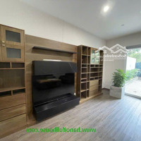 Nhà Sân Vườn, 2 Phòng Ngủ, Ban Công Rộng Ở Tây Hồ Cho Thuê 0983739032