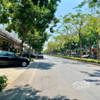 Cho Thuê Tầng Văn Phòng Có Ngăn Kính Giá Chỉ 12. 5 Triệu 100M2 Có Thang Máy,Máy Lạnh