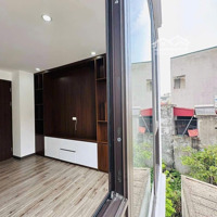 Bán Nhà 4 Tầng Dân Xây Ngõ Nông Oto Tránh Chỉ 50M Vị Trí Trung Tâm Gần Phố Phúc Đồng - Long Biên