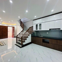 Bán Nhà 4 Tầng Dân Xây Ngõ Nông Oto Tránh Chỉ 50M Vị Trí Trung Tâm Gần Phố Phúc Đồng - Long Biên