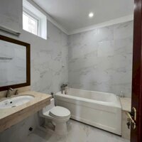 Biệt thự biển AN VIÊN, NHA TRANG, DT 264 m2, xây 1 hầm 3 tầng, sổ hồng hoàn công, bán 29 TỶ