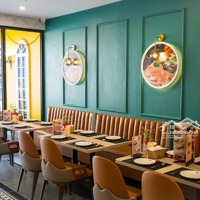 Cực Đẹp-Cho Thuê Nhà Mặt Phố Nguyên Hồng,Diện Tích60M X 5T,Mặt Tiền6M, Tuyến Phố Kinh Doanh Sầm Uất Ngày Đêm