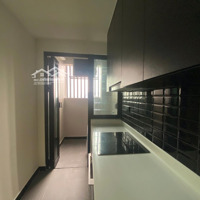 [Giá Thật] Bán Nhanh Căn 2 Phòng Ngủtầng Cao, View Sông Giá Bán 6.8Tỷ (Còn Trừ Lại 5%). Đáng Mua Nhất Delasol