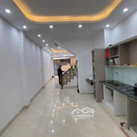 7.9 Tỷ Bán Nhà Trường Chinh Hoàng Văn Thái 45M 5 Tầng Phân Lô Ôtô Nhà Đẹp Ở Ngay