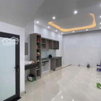 7.9 Tỷ Bán Nhà Trường Chinh Hoàng Văn Thái 45M 5 Tầng Phân Lô Ôtô Nhà Đẹp Ở Ngay