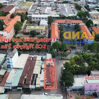 Chủ Cắt Lỗ Bán Nhanh Lô Đất 2 Mặt Tiền - Có 6 Kiot Cho Thuê - Thu Nhập 30 Triệu/Th