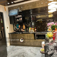 Hiếm Bán - Royal City R4 113M View Quảng Trường, 3 Ngủ, 9.66 Tỷ, Liên Hệ: 0936218111