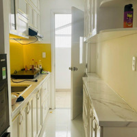 Cho Thuê Chung Cư Diamond Riverside Q8 Căn 2 Phòng Ngủtrống 8-8,5 Triệu, Cơ Bản 9 Triệu. Full 10-11 Triệu