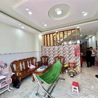 Chủ Gửi Bán Gấp Căn Nhà 2 Tầngdiện Tích72M2 Ngay Vạn Phúc City, Giá Nhỉnh 5 Tỷ, Shr, Vuông Vức.