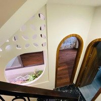 Bán Nhà - Bát Khối - Nhà Kts Thiết Kế, Đẹp Long Lanh - 40M2 - 5,4 Tỷ