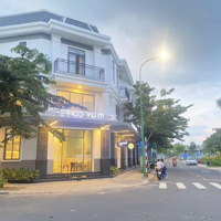 Bán Nhà 1 Trệt 1 Lầu Full Nội Thất Gia Khải Luxury Bình Dương Cho Chuyên Gia Tại Bến Cát