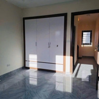 Bán Nhà - Thạch Bàn - Ô Tô Qua Cổng, Mới Tinh Lung Linh - 36M2 - 5,6 Tỷ