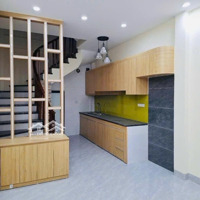 Bán Nhà - Thạch Bàn - Ô Tô Qua Cổng, Mới Tinh Lung Linh - 36M2 - 5,6 Tỷ
