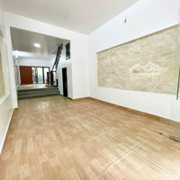 Phân Lô Vip Quận Cầu Giấy , Ô Tô Tránh , Kinh Doanh , 65M2 X 5 Tầng , Giá Bán 15.1 Tỷ