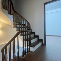 Bán Gấp Nhà Lk Do Lộ, Yên Nghĩa, Mới Đẹp, Vỉa Hè Rộng,Diện Tích52M, Mặt Tiền 5,2M, Giá Bán 12,6 Tỷ