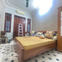 Bán Nhà Giáp Bát. Pl Cán Bộ, Nguyên Bản Dân Xây, Oto 7 Chỗ Vào Nhà.
